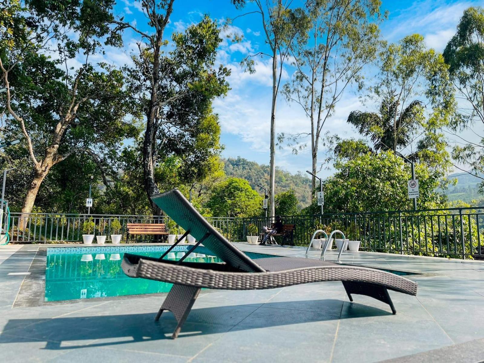 Dazzle Villa Resort 卡尔佩特塔 外观 照片